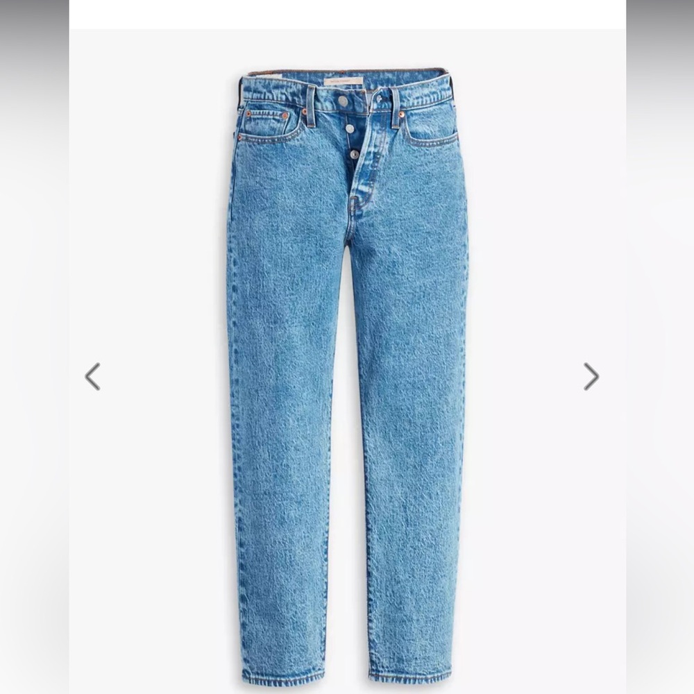 Levi’s Wedgie Straight Jeans in Space to Think